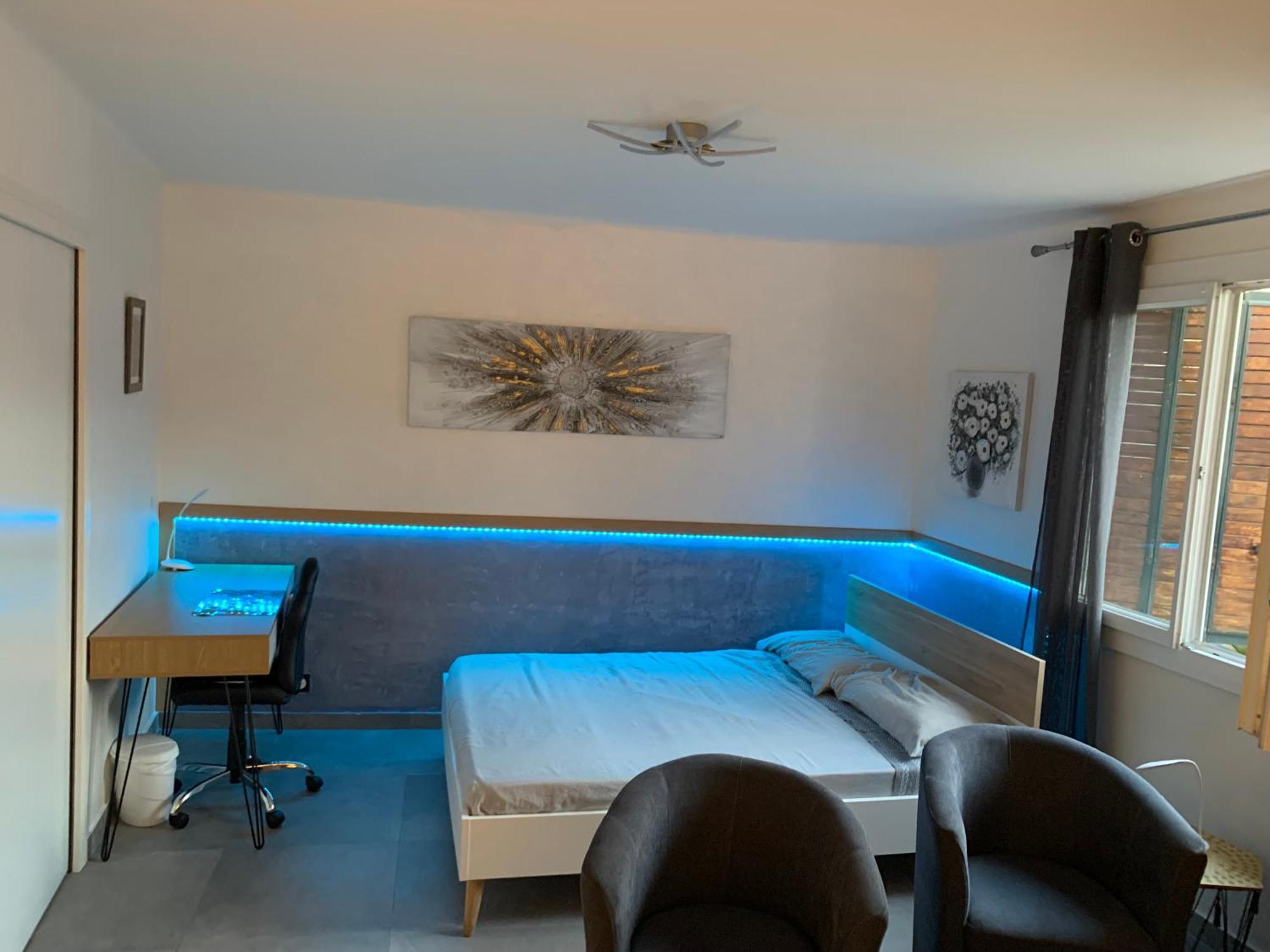 Grand Studio Tres Agreable Avec Bar, Cuisine Et Terrasse Cagnes-sur-Mer Exterior photo
